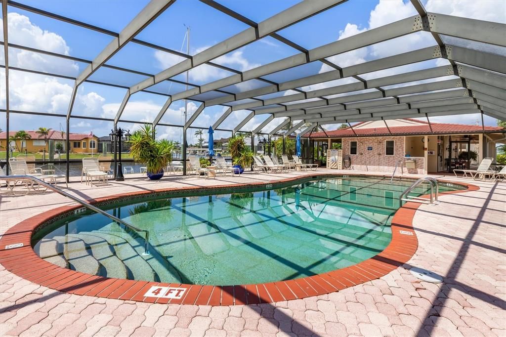 For Sale: $365,000 (2 beds, 2 baths, 1741 Square Feet)