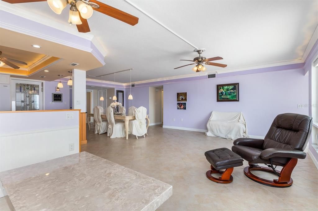 For Sale: $365,000 (2 beds, 2 baths, 1741 Square Feet)