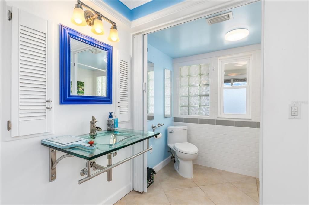 For Sale: $365,000 (2 beds, 2 baths, 1741 Square Feet)