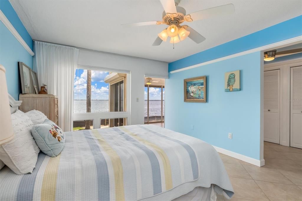 For Sale: $365,000 (2 beds, 2 baths, 1741 Square Feet)