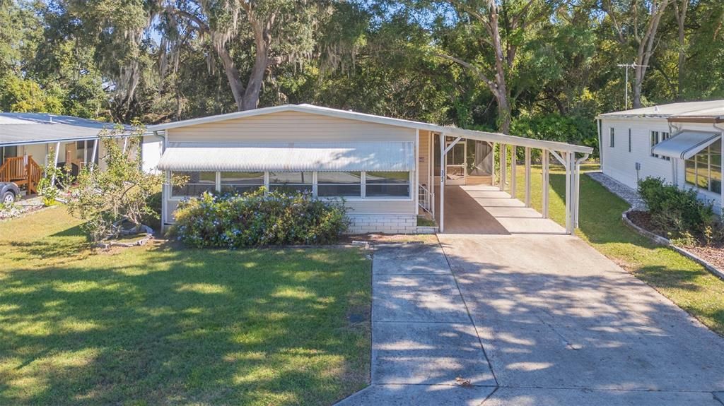 合同活跃: $119,900 (2 贝兹, 2 浴室, 1008 平方英尺)