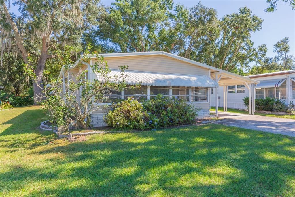 合同活跃: $119,900 (2 贝兹, 2 浴室, 1008 平方英尺)