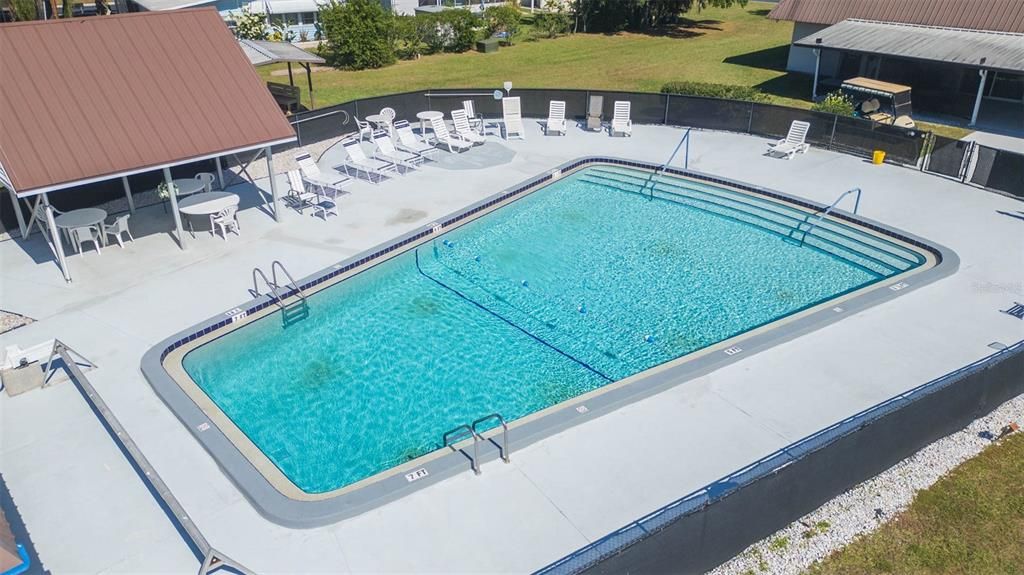 合同活跃: $119,900 (2 贝兹, 2 浴室, 1008 平方英尺)