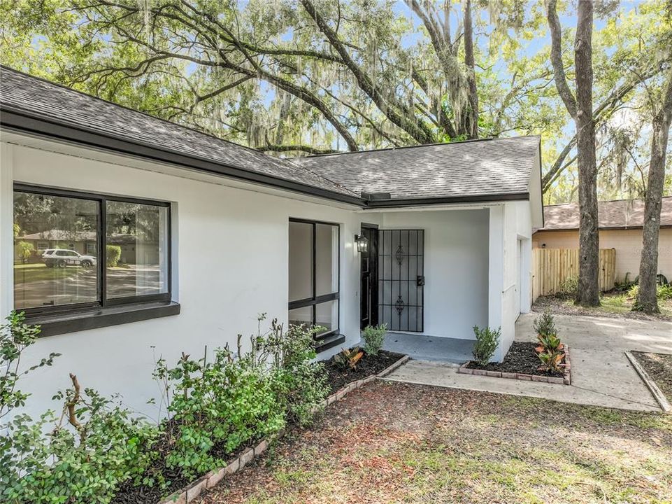 For Sale: $389,000 (4 beds, 2 baths, 1158 Square Feet)