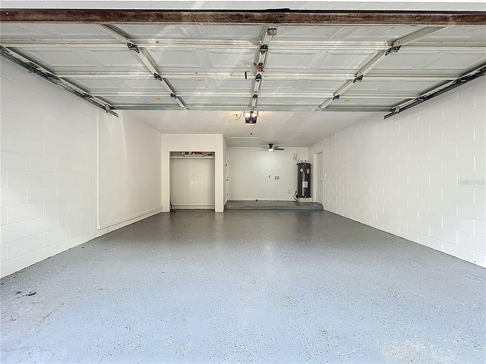 For Sale: $389,000 (4 beds, 2 baths, 1158 Square Feet)