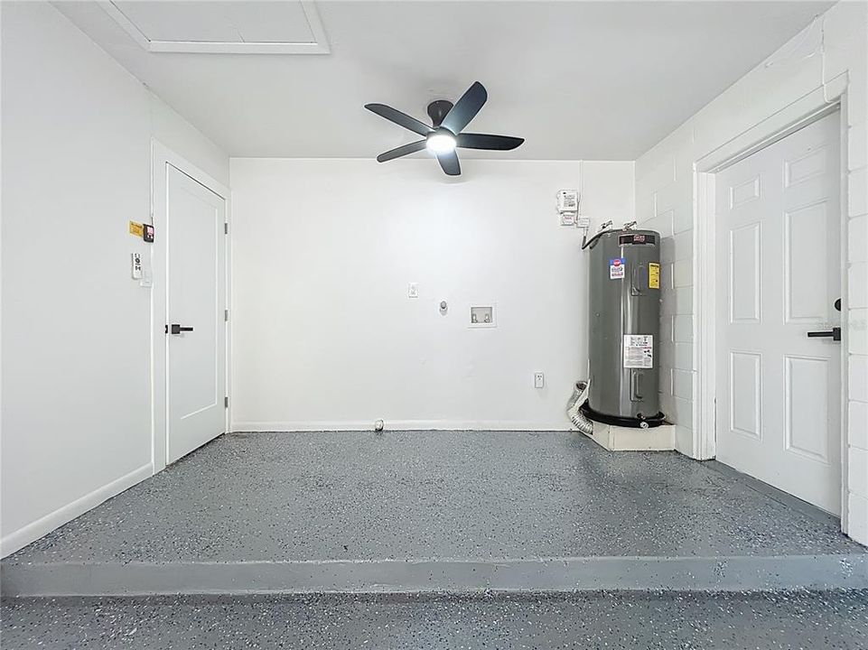 For Sale: $389,000 (4 beds, 2 baths, 1158 Square Feet)