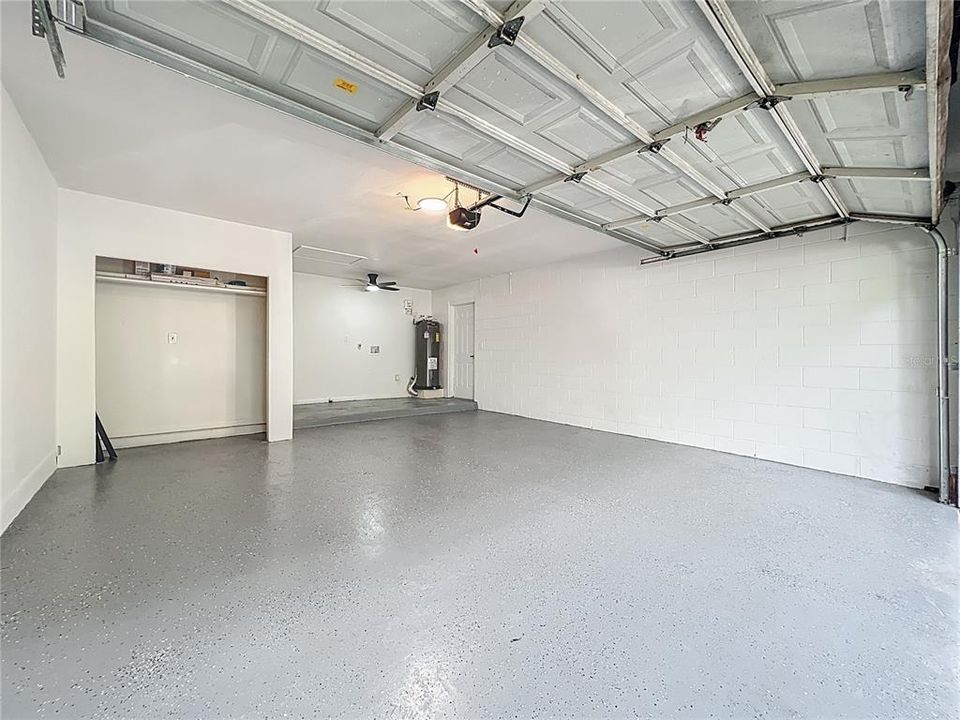 For Sale: $389,000 (4 beds, 2 baths, 1158 Square Feet)