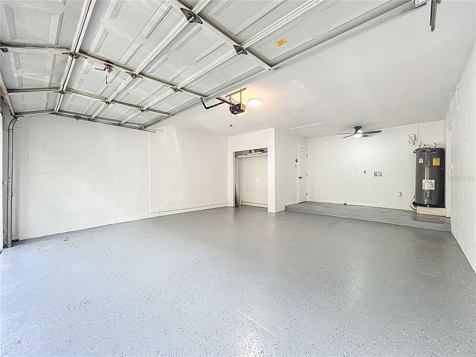 For Sale: $389,000 (4 beds, 2 baths, 1158 Square Feet)