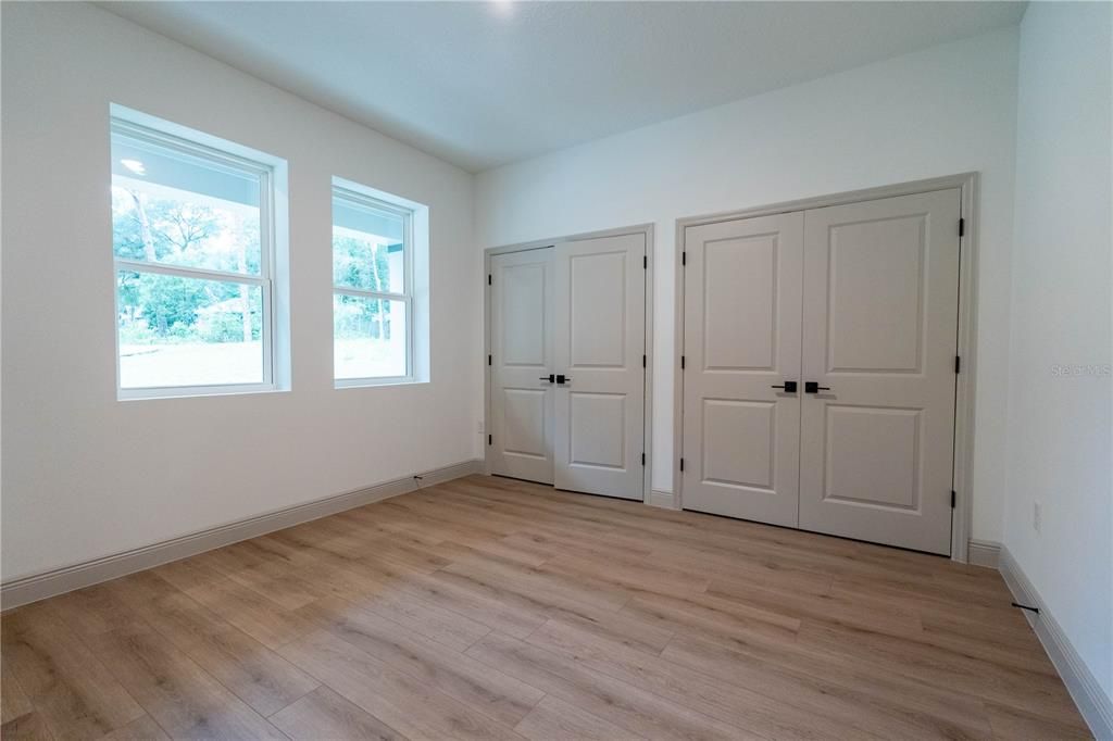 For Sale: $439,998 (4 beds, 2 baths, 2035 Square Feet)