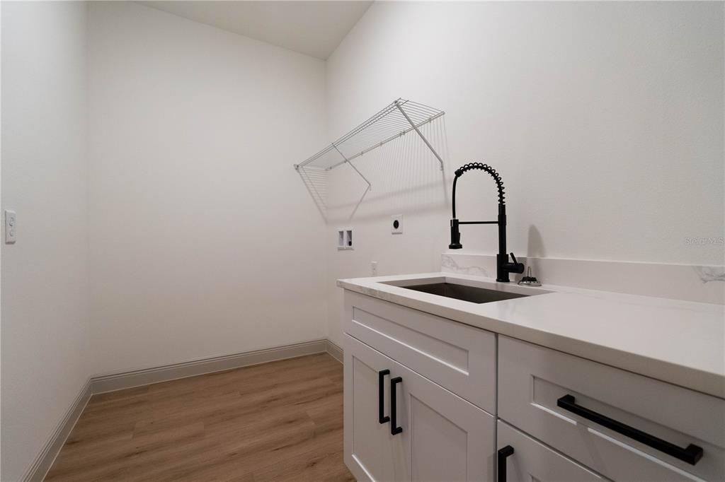 For Sale: $439,998 (4 beds, 2 baths, 2035 Square Feet)