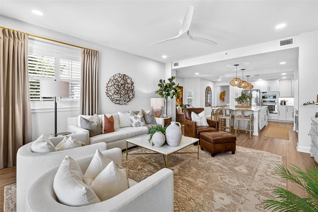 合同活跃: $1,875,000 (3 贝兹, 3 浴室, 2098 平方英尺)