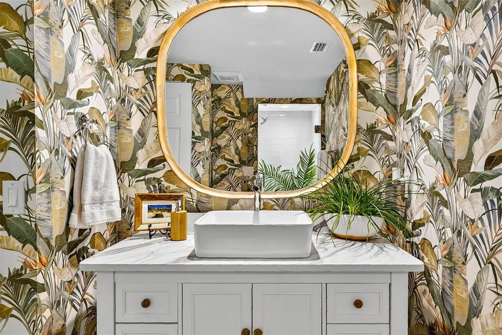 合同活跃: $1,875,000 (3 贝兹, 3 浴室, 2098 平方英尺)