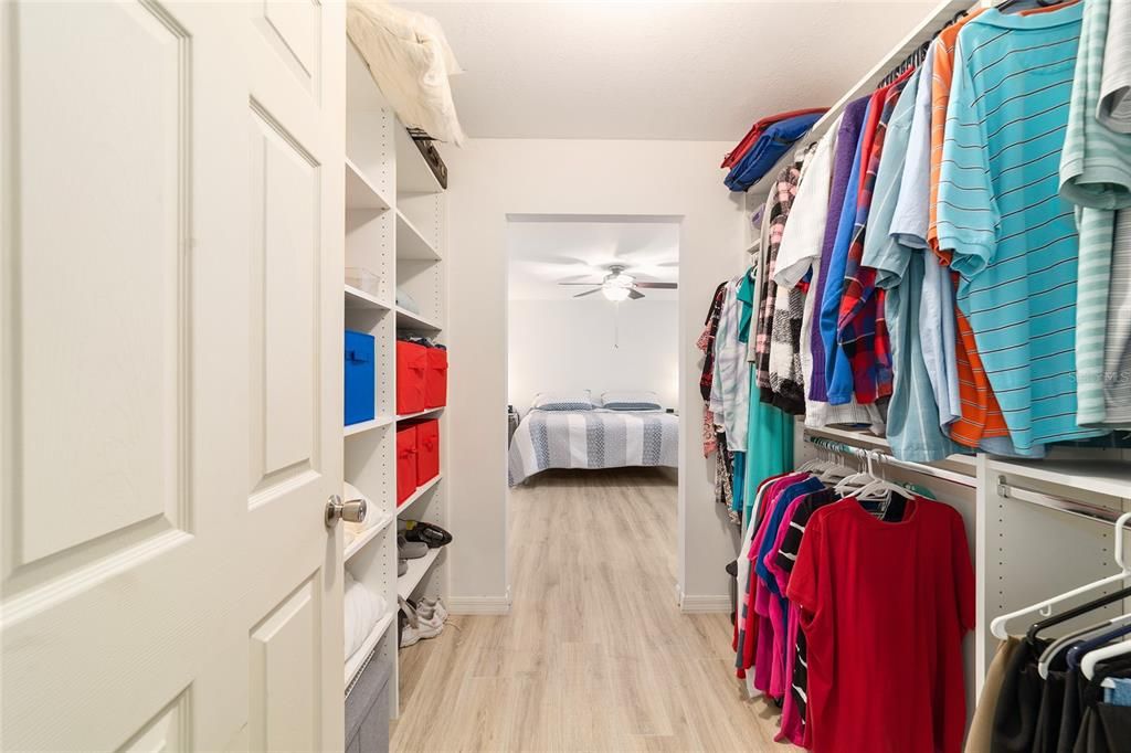 For Sale: $169,900 (2 beds, 2 baths, 1541 Square Feet)