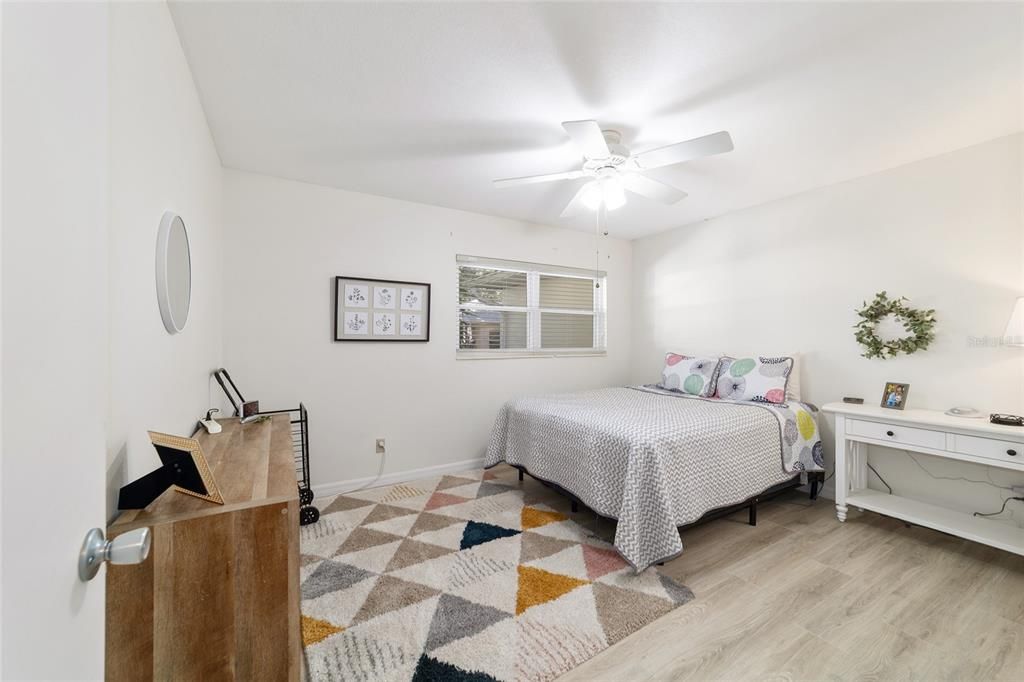 For Sale: $169,900 (2 beds, 2 baths, 1541 Square Feet)