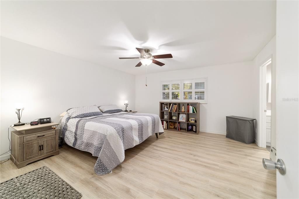 For Sale: $169,900 (2 beds, 2 baths, 1541 Square Feet)