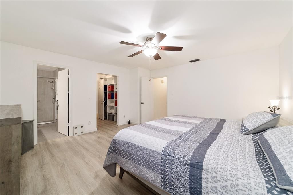 For Sale: $169,900 (2 beds, 2 baths, 1541 Square Feet)