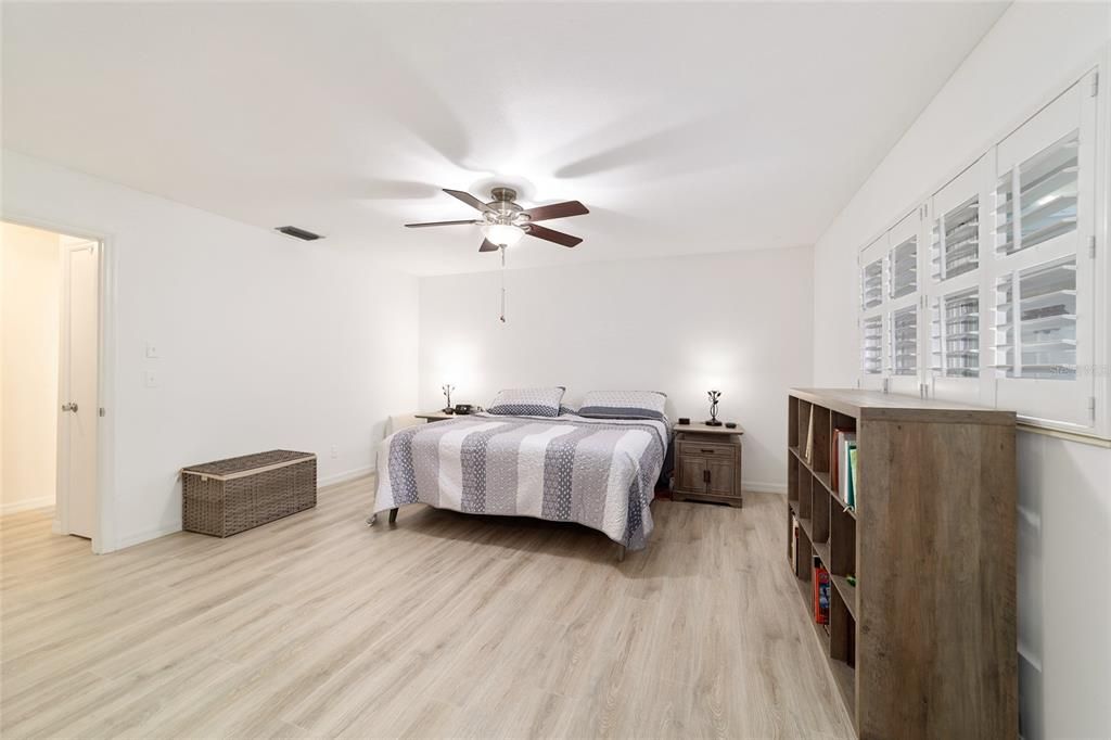 For Sale: $169,900 (2 beds, 2 baths, 1541 Square Feet)