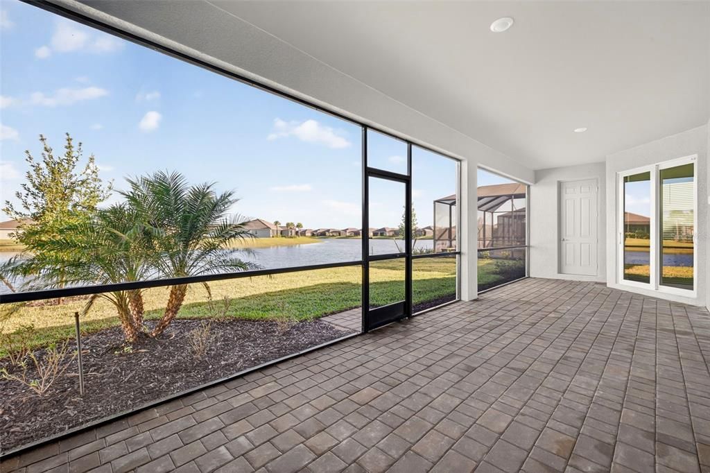 For Sale: $539,900 (2 beds, 2 baths, 1948 Square Feet)