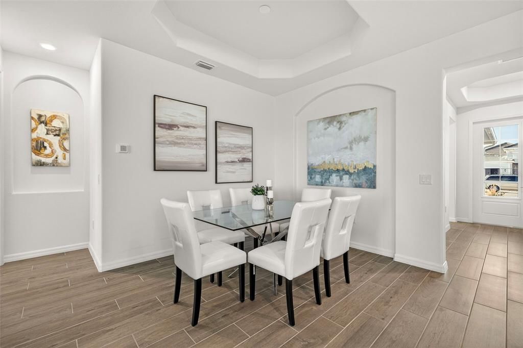 For Sale: $539,900 (2 beds, 2 baths, 1948 Square Feet)