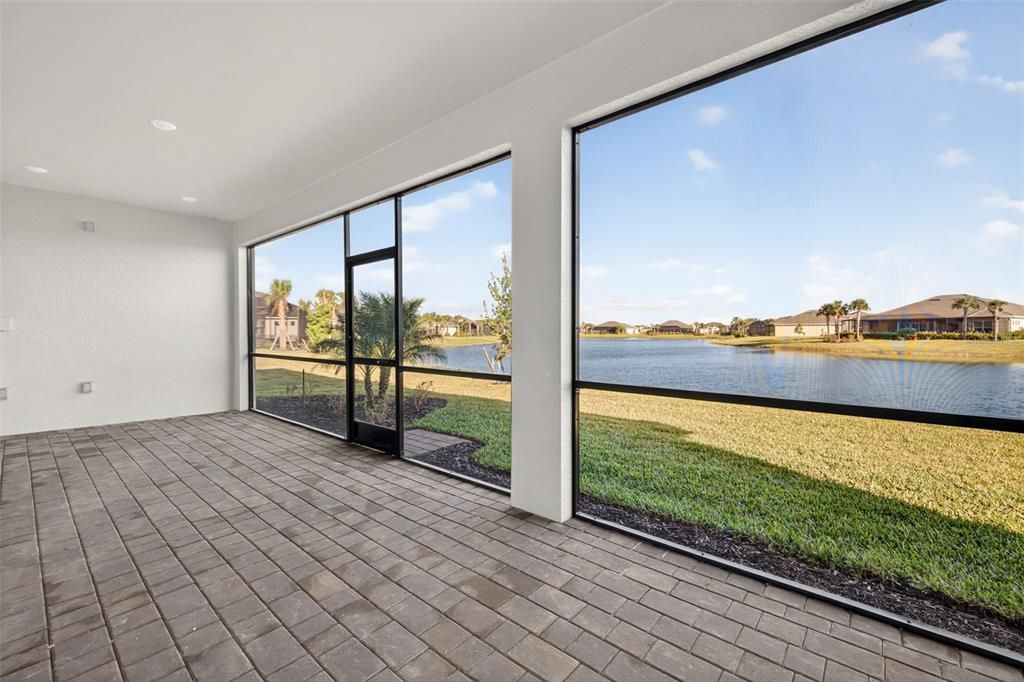 For Sale: $539,900 (2 beds, 2 baths, 1948 Square Feet)