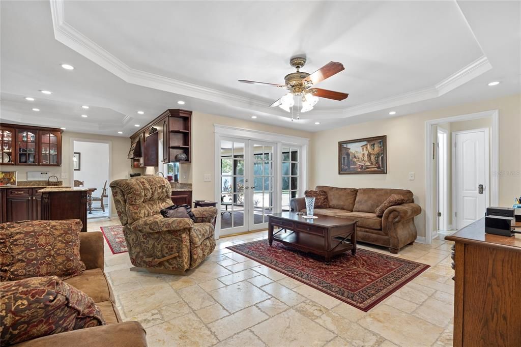 For Sale: $554,900 (4 beds, 2 baths, 1971 Square Feet)