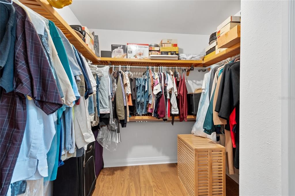 For Sale: $554,900 (4 beds, 2 baths, 1971 Square Feet)