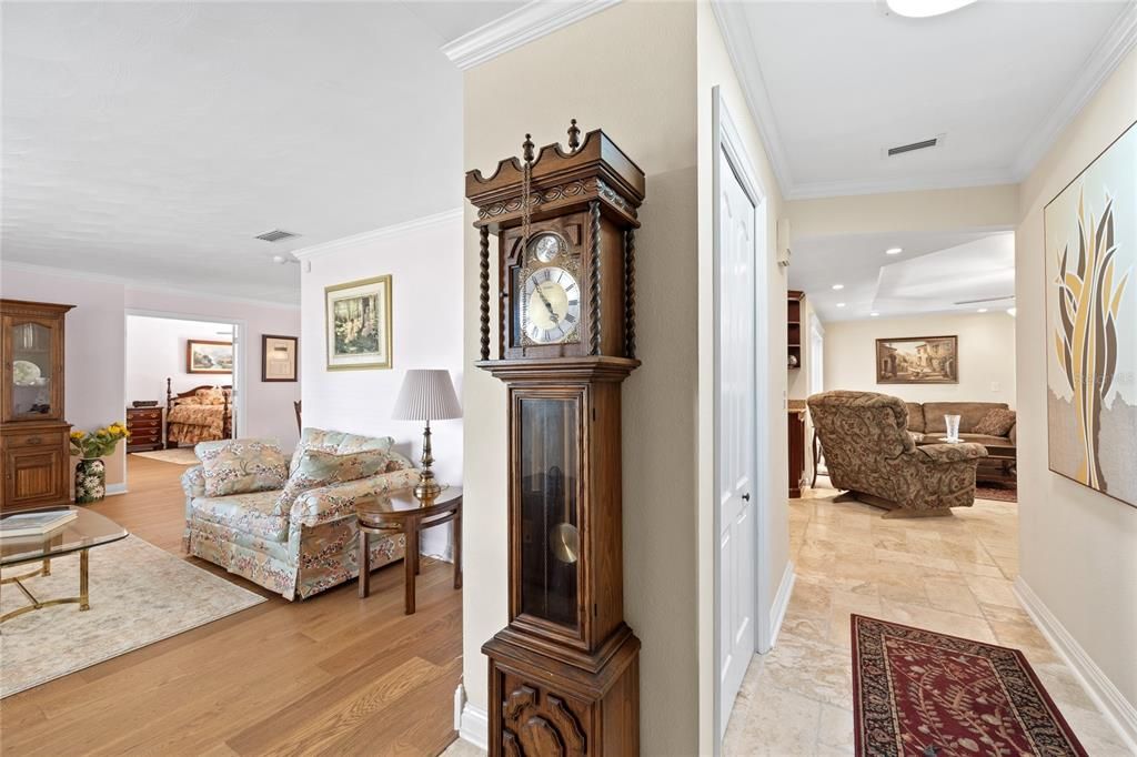 For Sale: $554,900 (4 beds, 2 baths, 1971 Square Feet)