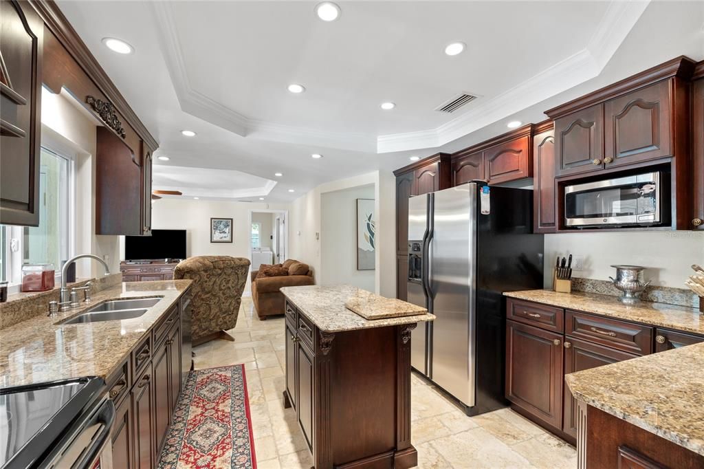 For Sale: $554,900 (4 beds, 2 baths, 1971 Square Feet)