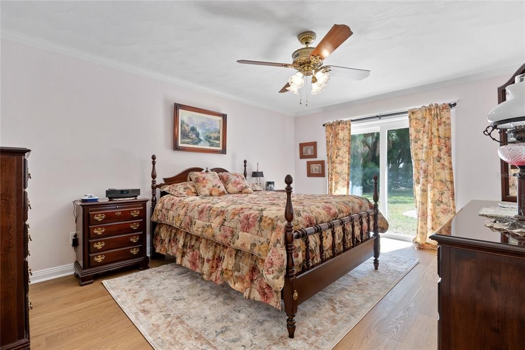 For Sale: $554,900 (4 beds, 2 baths, 1971 Square Feet)