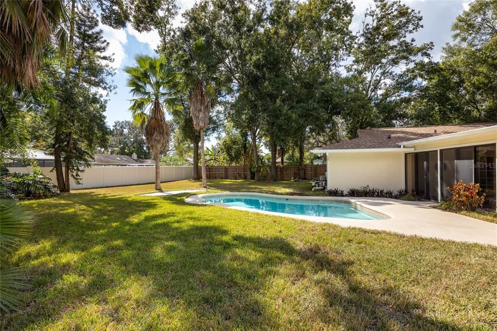 For Sale: $554,900 (4 beds, 2 baths, 1971 Square Feet)