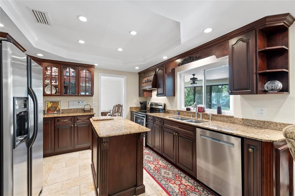 For Sale: $554,900 (4 beds, 2 baths, 1971 Square Feet)