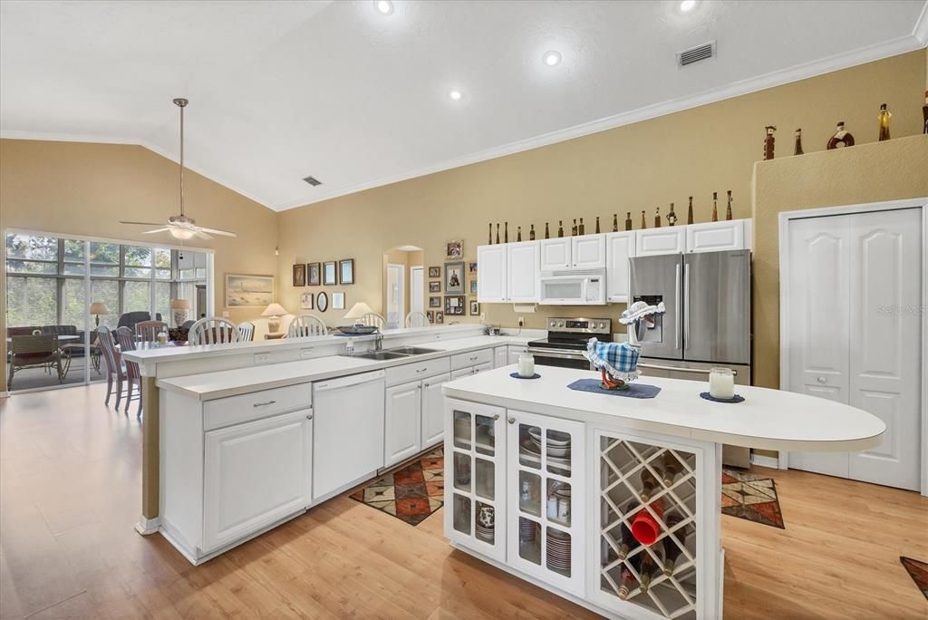 For Sale: $415,000 (3 beds, 2 baths, 2135 Square Feet)