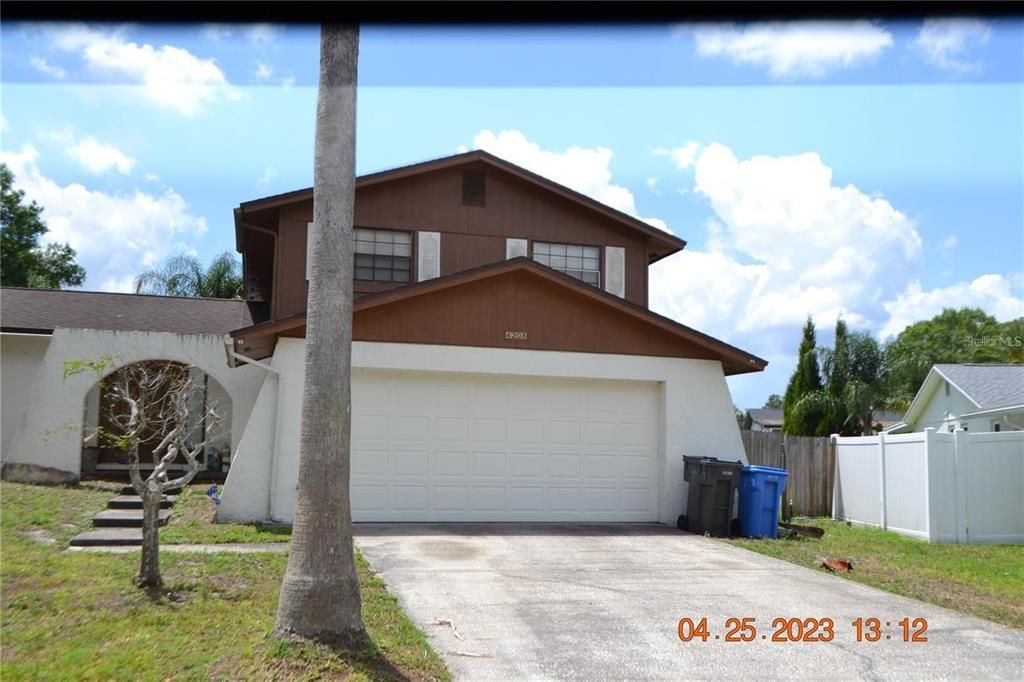 For Rent: $2,095 (3 beds, 2 baths, 1822 Square Feet)