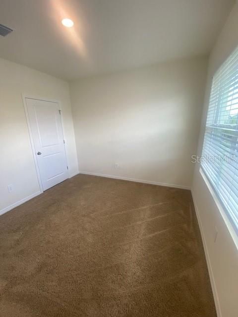 出租: $2,400 (3 贝兹, 2 浴室, 1639 平方英尺)