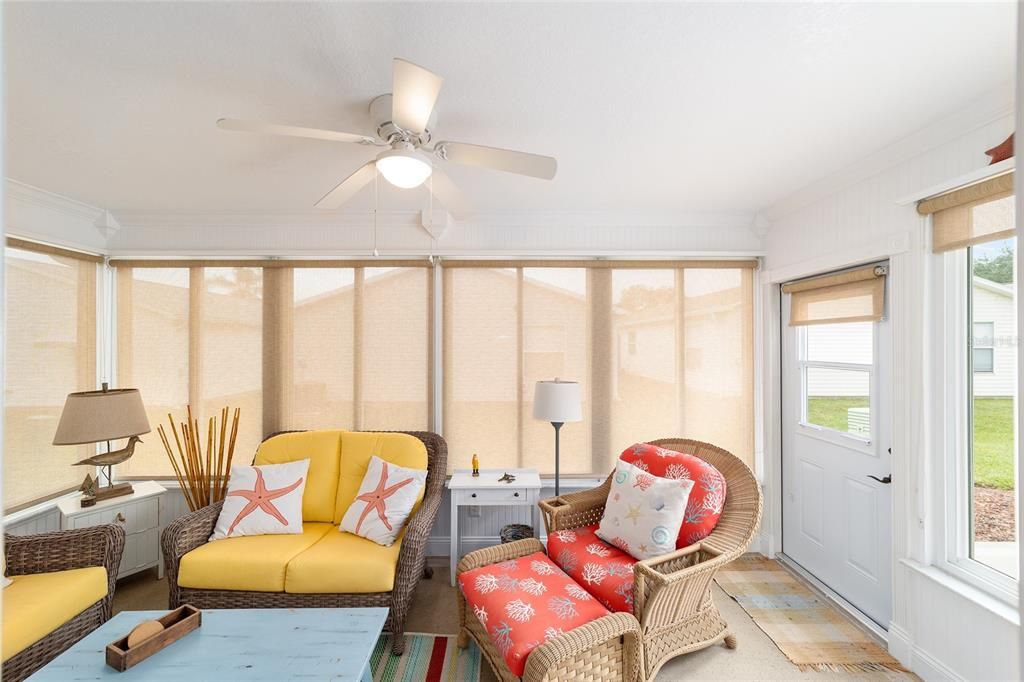 Под контрактом: $319,900 (3 спален, 2 ванн, 1392 Квадратных фут)