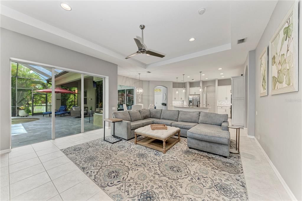 For Sale: $799,000 (4 beds, 3 baths, 2739 Square Feet)