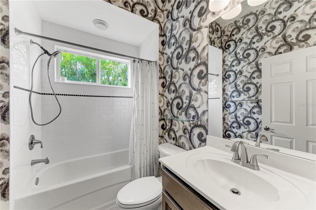 For Sale: $799,000 (4 beds, 3 baths, 2739 Square Feet)