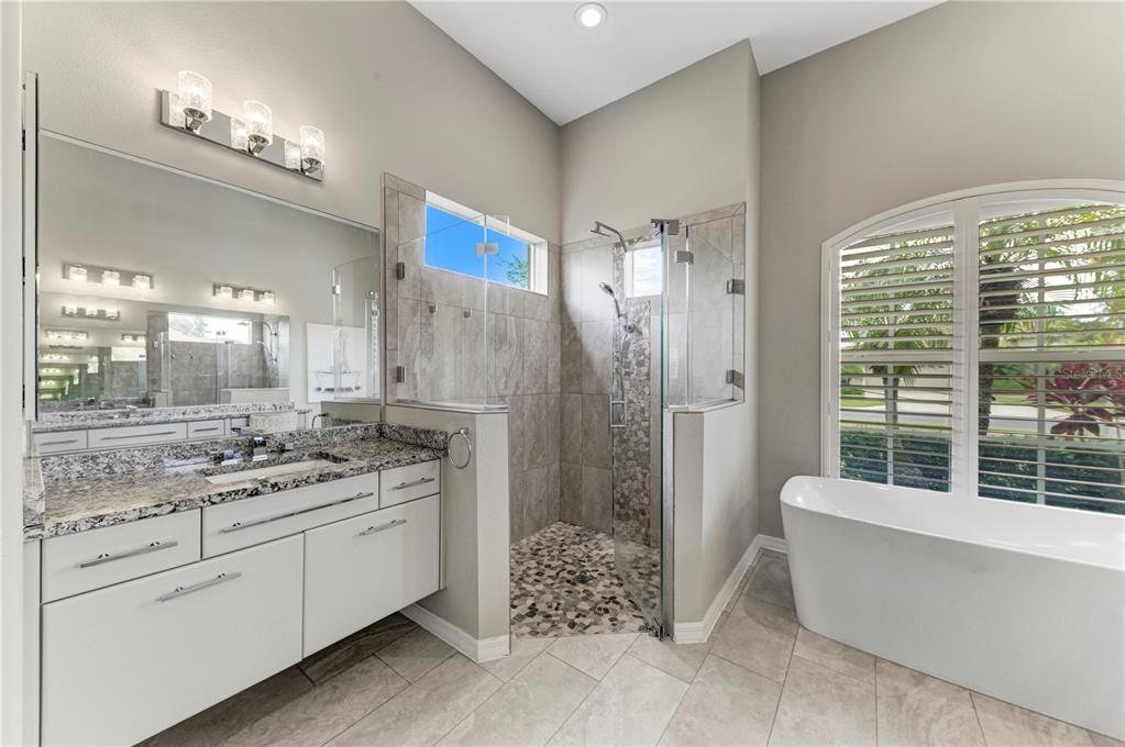 For Sale: $799,000 (4 beds, 3 baths, 2739 Square Feet)