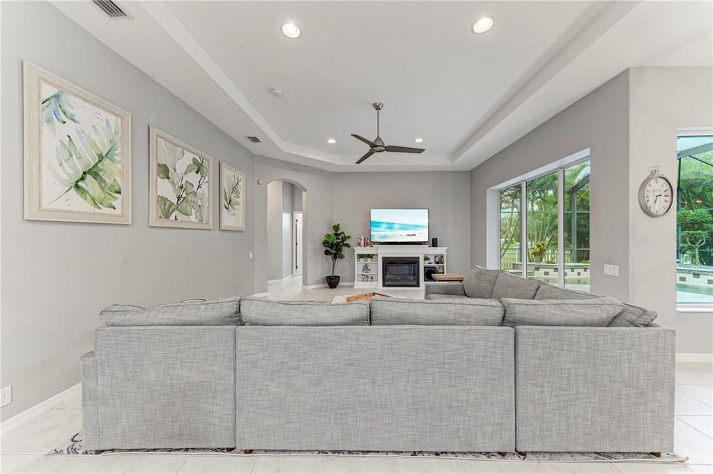 For Sale: $799,000 (4 beds, 3 baths, 2739 Square Feet)