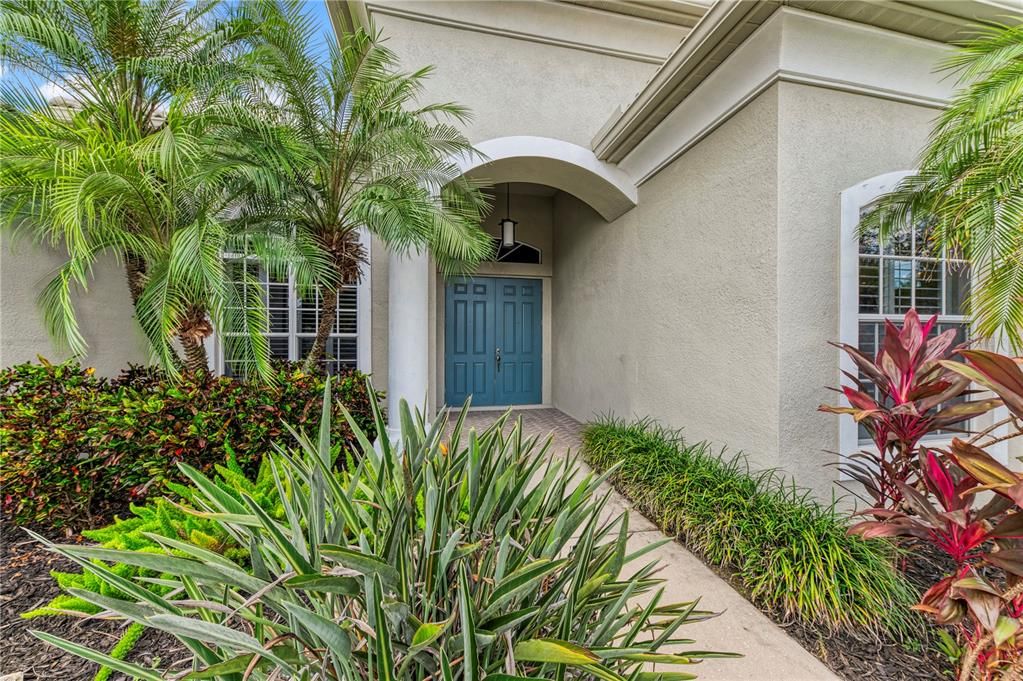 For Sale: $799,000 (4 beds, 3 baths, 2739 Square Feet)