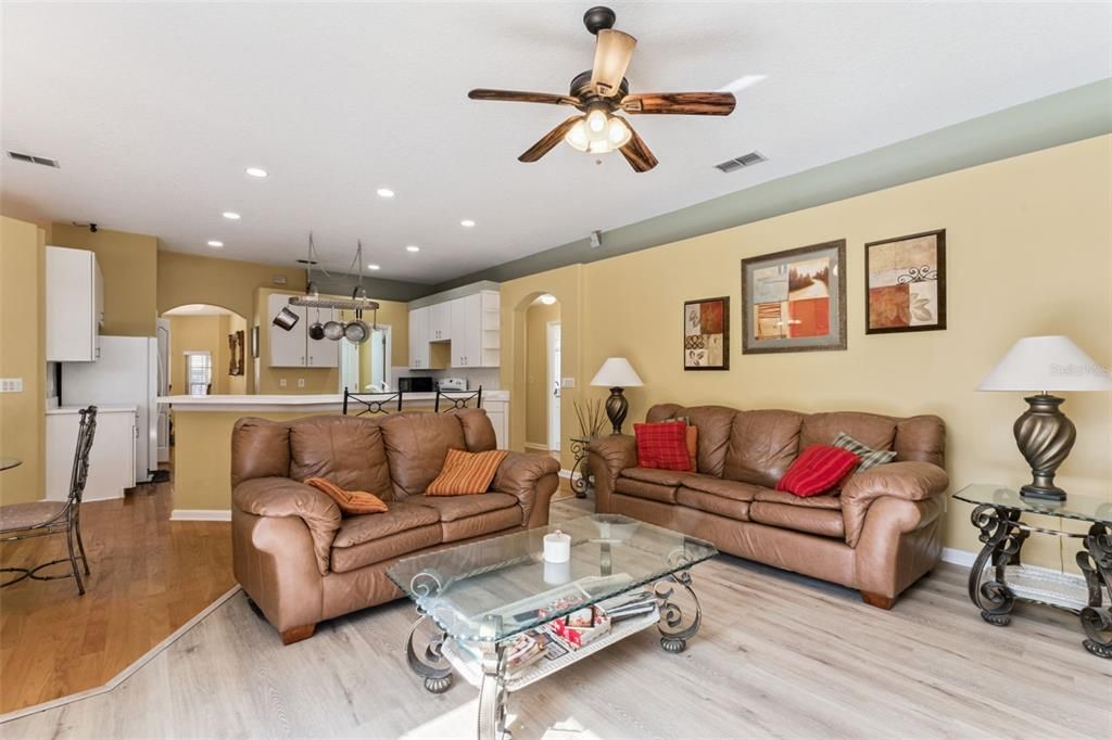 For Sale: $535,000 (4 beds, 3 baths, 2315 Square Feet)