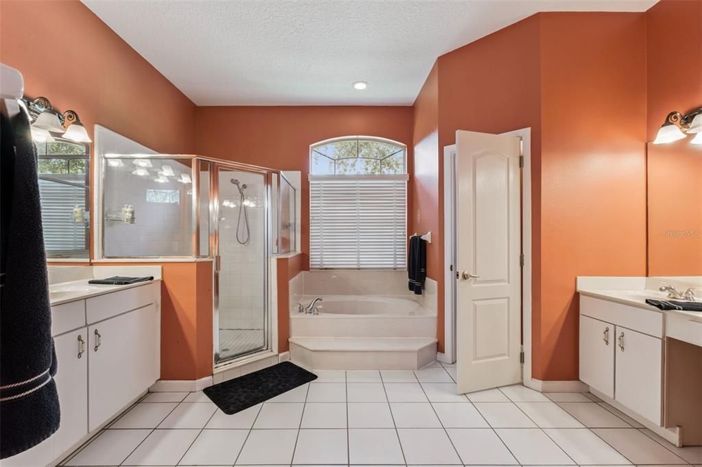 For Sale: $535,000 (4 beds, 3 baths, 2315 Square Feet)