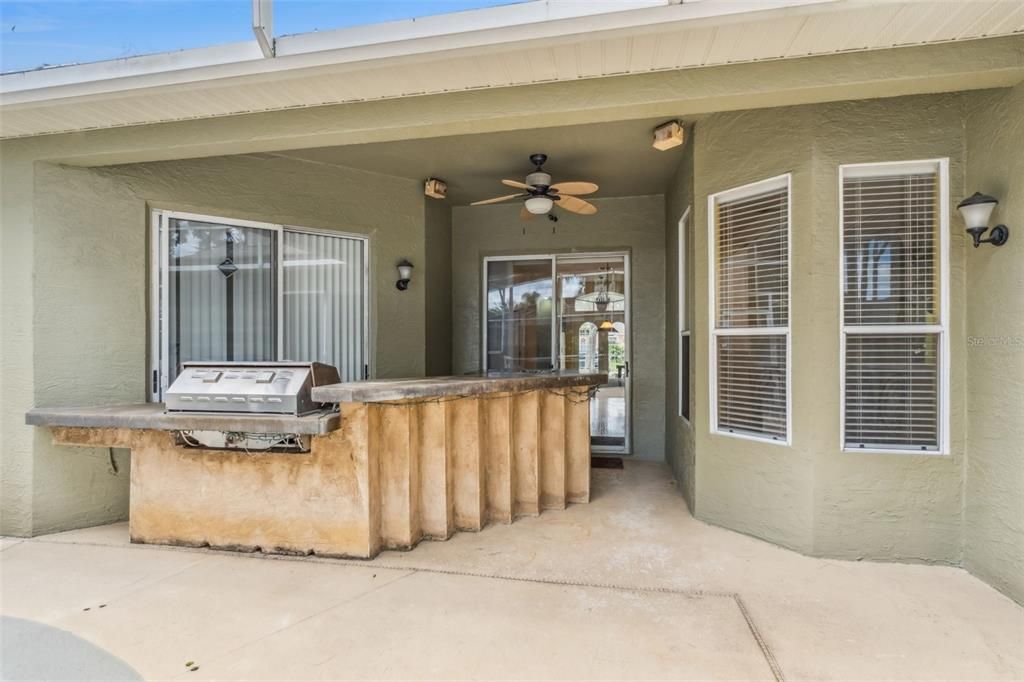 For Sale: $535,000 (4 beds, 3 baths, 2315 Square Feet)