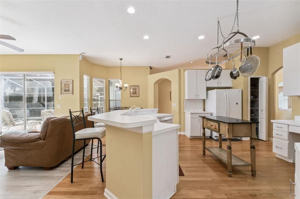 For Sale: $535,000 (4 beds, 3 baths, 2315 Square Feet)