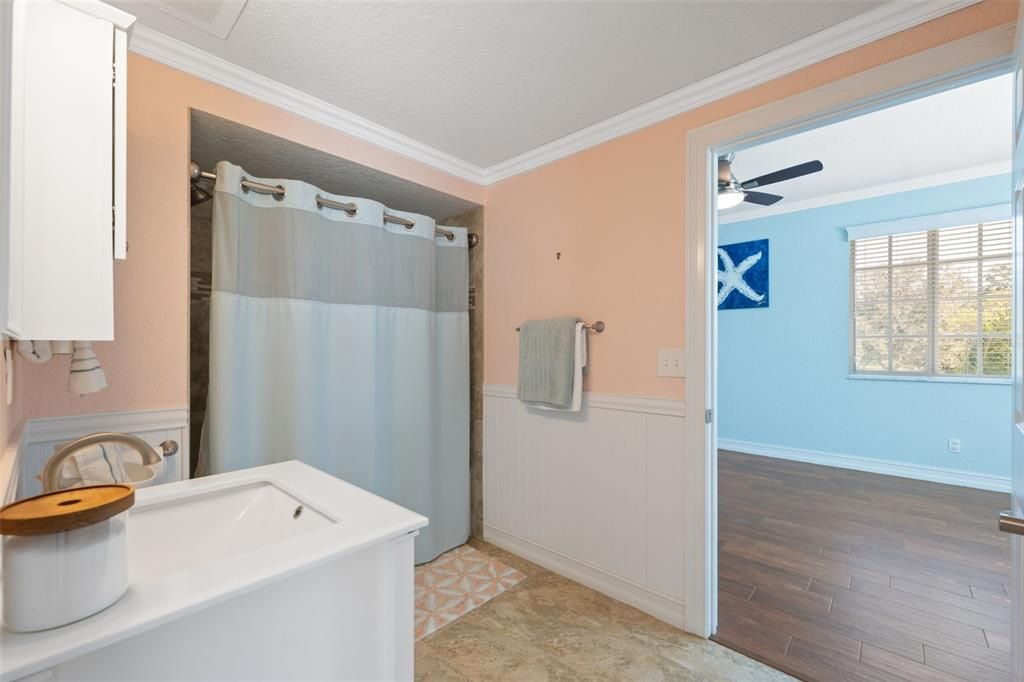 For Sale: $890,000 (3 beds, 2 baths, 2512 Square Feet)