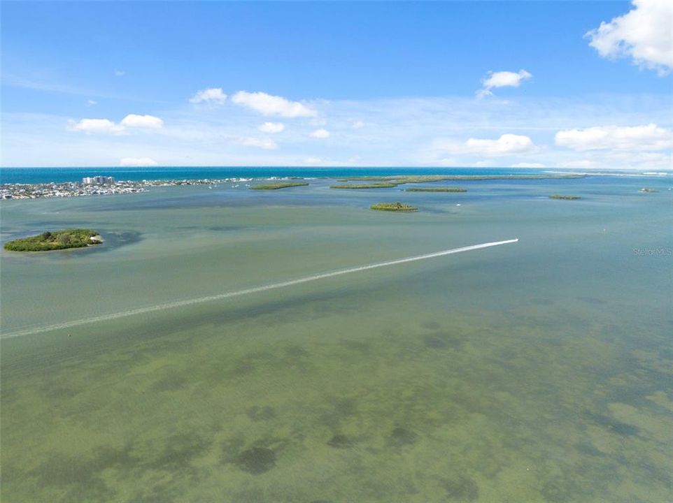 For Sale: $890,000 (3 beds, 2 baths, 2512 Square Feet)