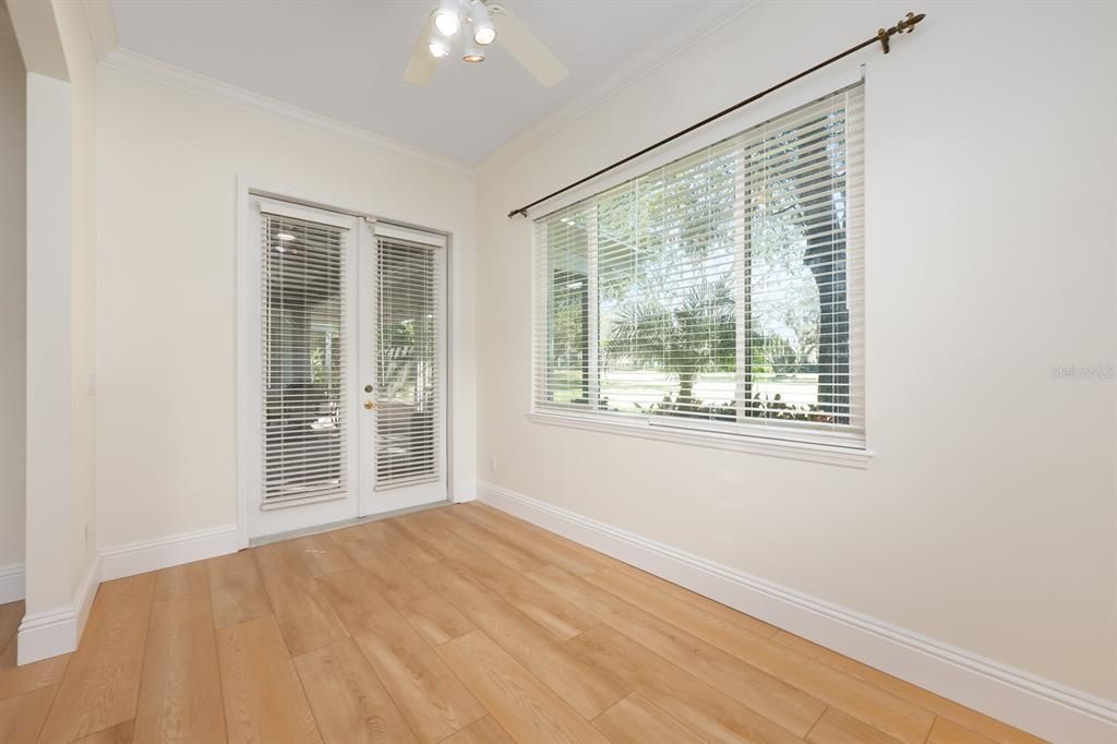 For Sale: $589,000 (3 beds, 2 baths, 2375 Square Feet)