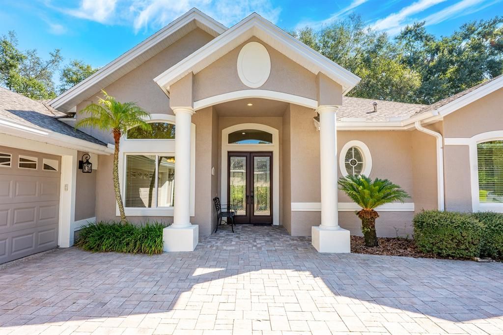 For Sale: $589,000 (3 beds, 2 baths, 2375 Square Feet)