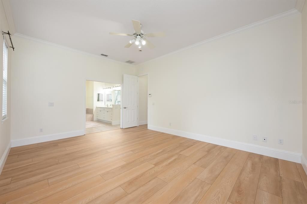 For Sale: $589,000 (3 beds, 2 baths, 2375 Square Feet)