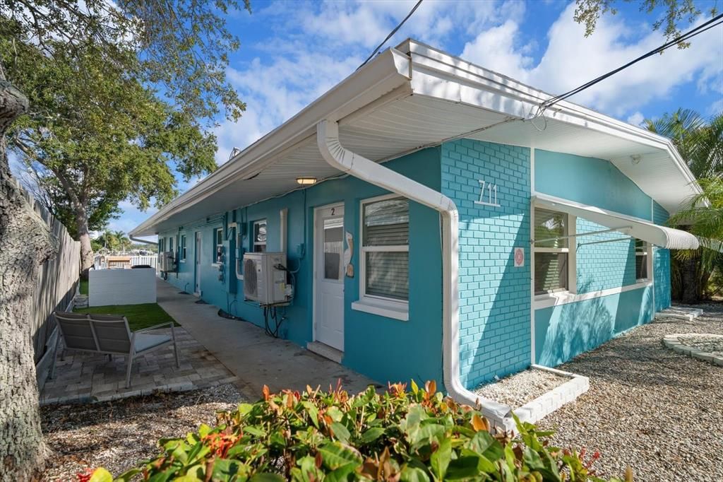 На продажу: $2,100,000 (4 спален, 0 ванн, 2077 Квадратных фут)